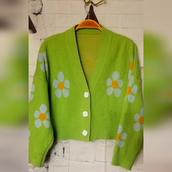 Forever21 plus sweater - Picture 4 of 8